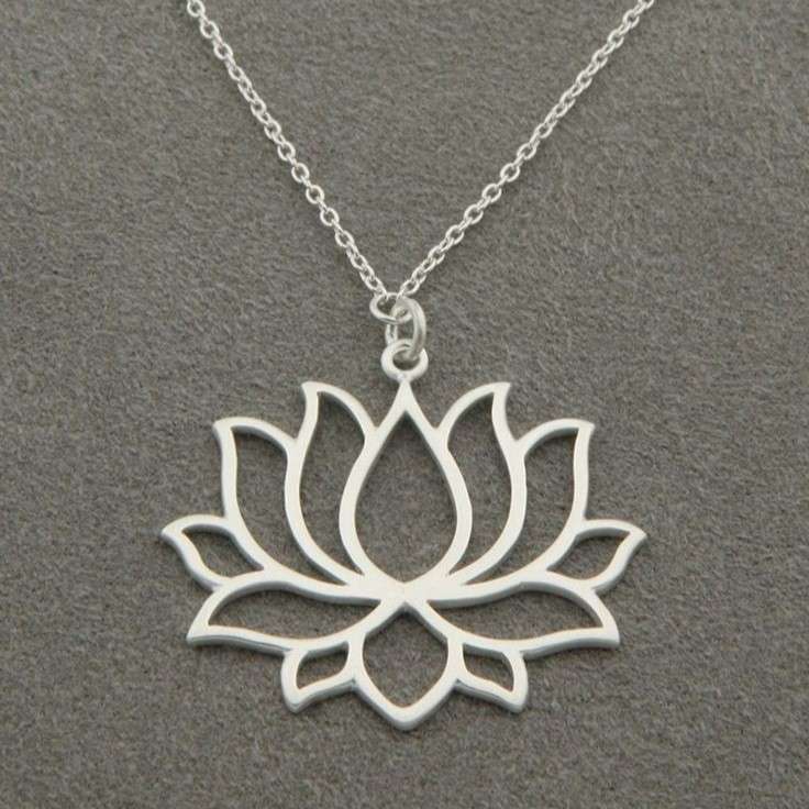 گردنبند نقره زنانه قیراط طرح گل کد GH4434