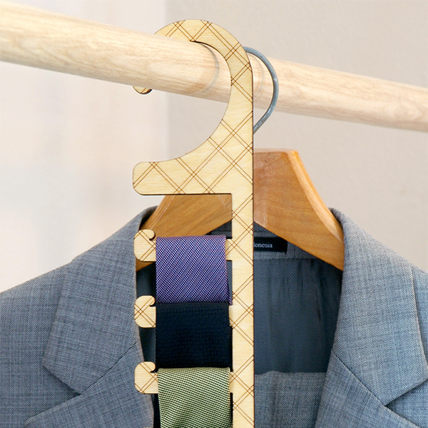 آویز کراوات مدل MK آویز کراوات مدل MK