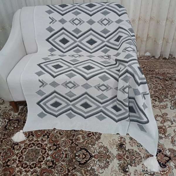 شال مبل مدل پانچدوزی کد 2 سایز 125×140 سانتیمتر
