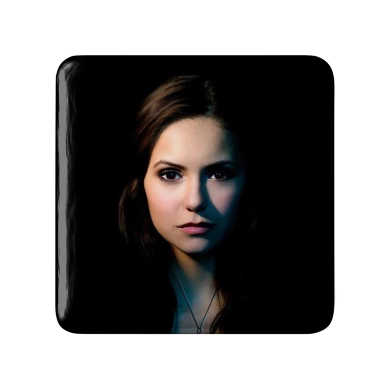 مگنت خندالو طرح الینا گیلبرت خاطرات یک خون آشام The Vampire Diaries  مدل مربعی کد 20291