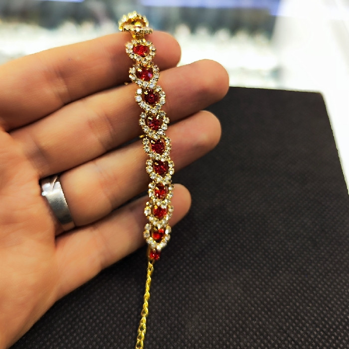 دستبند زنانه مدل قلب نگین دار کد 330