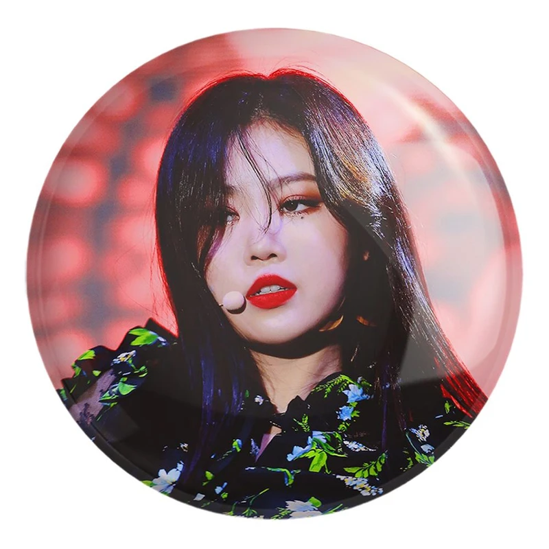 پیکسل خندالو طرح سوجین گروه جی آیدل GIdle کد 19561 مدل بزرگ