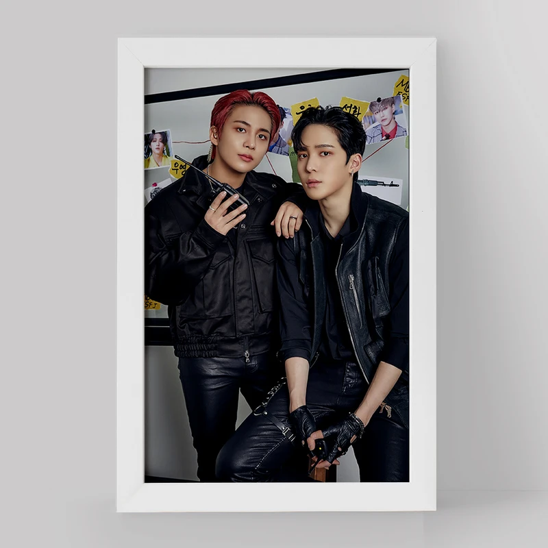 تابلو خندالو مدل گروه ایتیز ATEEZ کد 21296