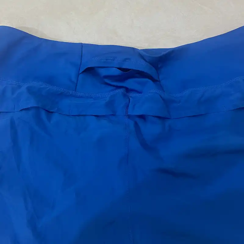 شلوارک ورزشی زنانه بروکس مدل Chaser 5