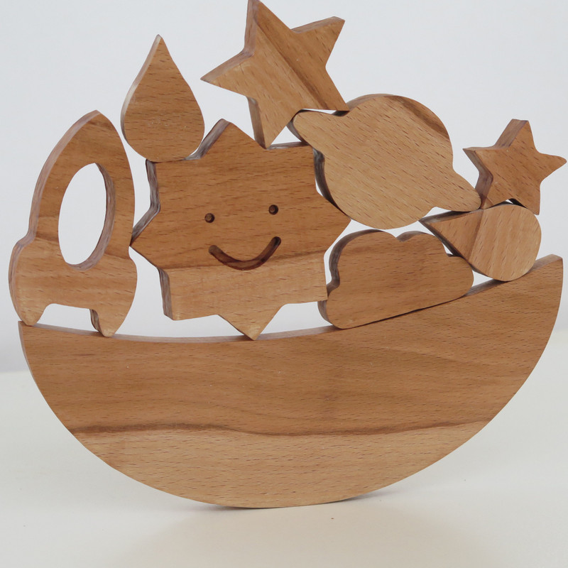 اسباب بازی زینتی مدل ماه تعادلی