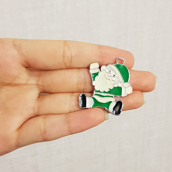 آویز گردنبند بچگانه مدل پیرمرد مهربان AG360 مجموعه دو عددی