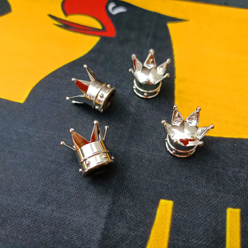 سروالف لاستیک خودرو یزدی مدل تاج کد NOGH بسته 4 عددی