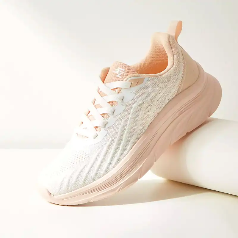 کفش مخصوص دویدن زنانه مکس مدل  Textured Lace-Up Sports