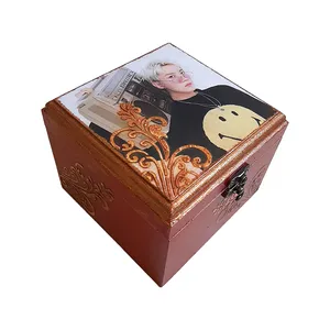 جعبه هدیه طرح جیهوپ بی تی اس