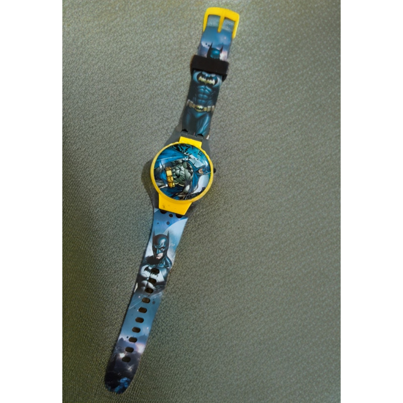 ساعت مچی دیجیتال پسرانه مدل بند سیلیکونی قاب چرخان طرح بتمن