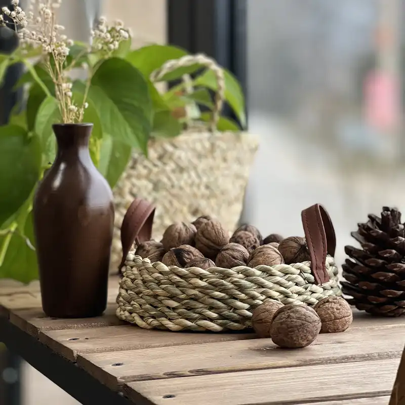 سبد حصیری مدل دسته چرمی