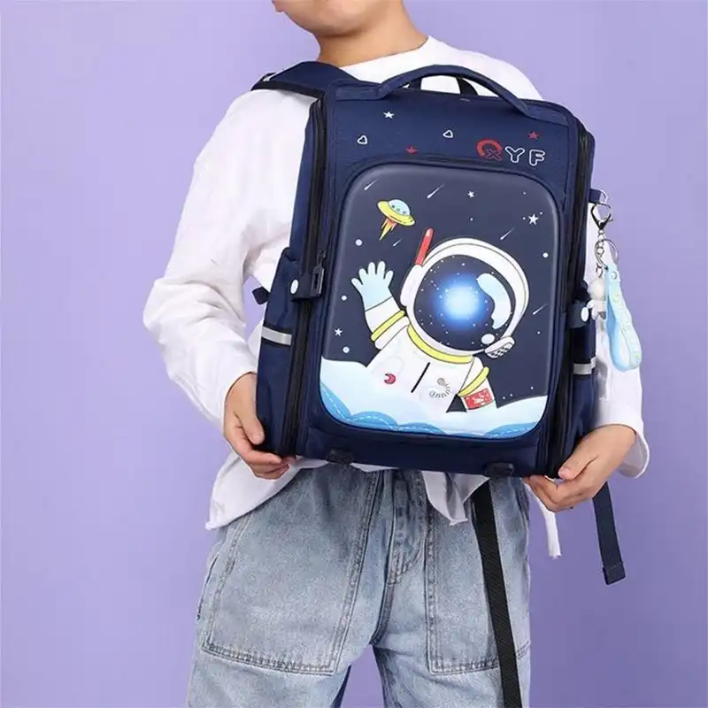 کوله پشتی مدل فضایی 2021