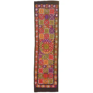 رومیزی سوزن دوزی کد SOOZRA81