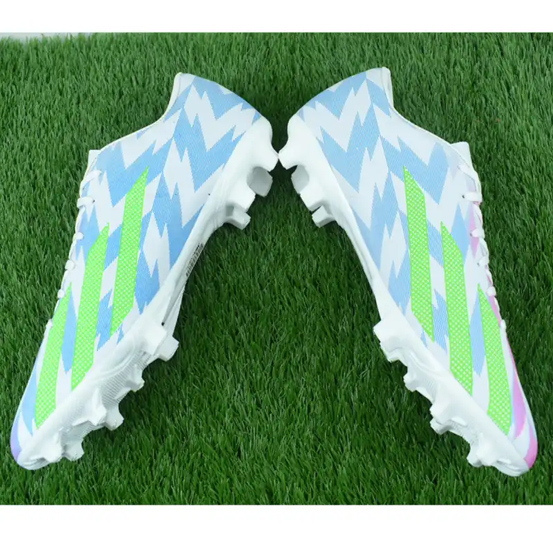 کفش فوتبال مردانه مدل استوک دار کد CRZ1