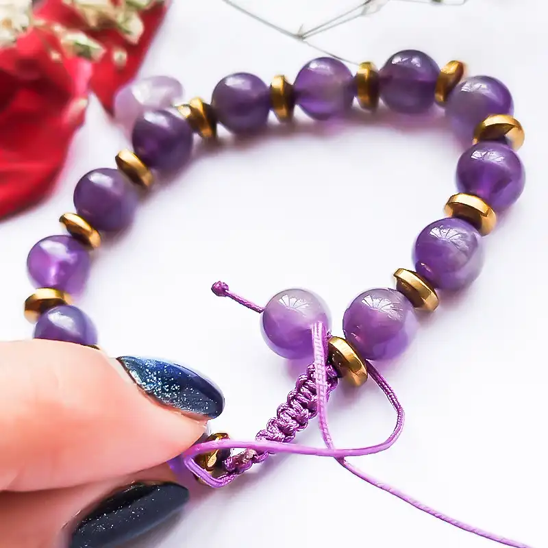 دستبند زنانه مدل آمیتیستان