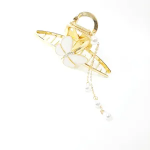 کلیپس مو زنانه مدل پروانه کریستالی آویزدار