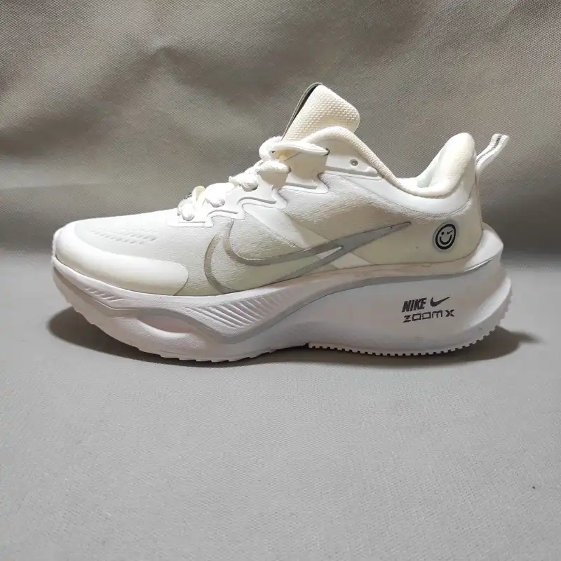 کفش تمرین زنانه مدل زوم ایکس اسمایلی