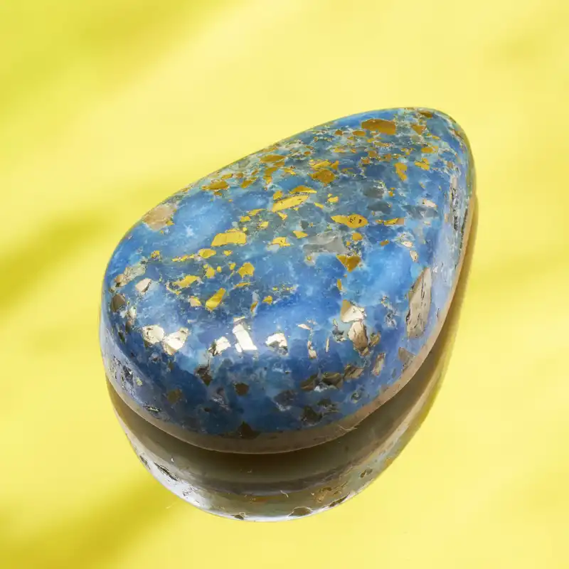 سنگ فیروزه مدل پیریت دار کد AA8