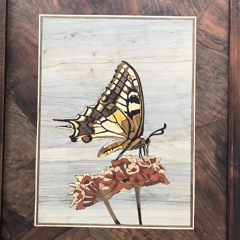 عکس شماره 2 : تابلو معرق مدل پروانه روی شمعدانی کد 15