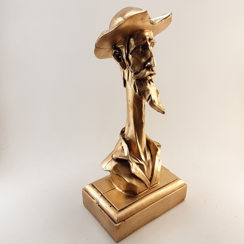 مجسمه مدل کابوی تنها