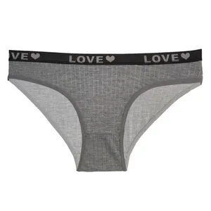 شورت زنانه مدل کبریتی کد C2326