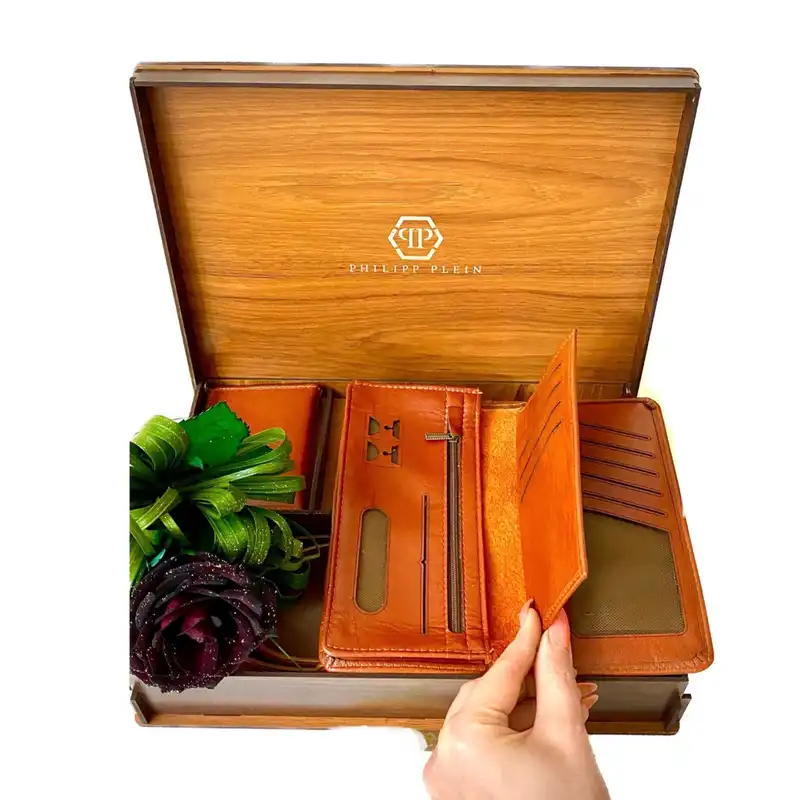 ست هدیه مردانه مدل چرم طبیعی درجه یک کد 1616