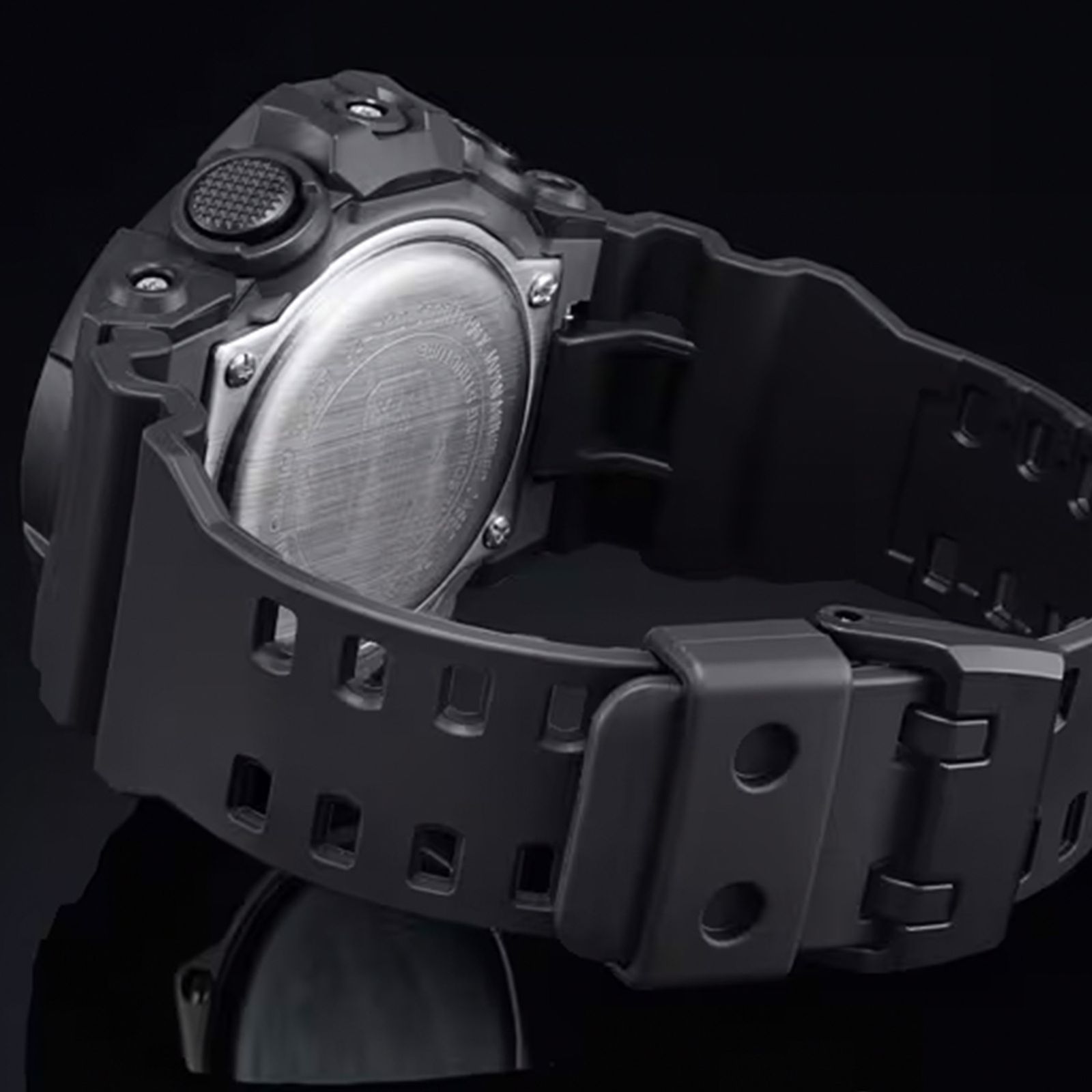 ساعت مچی عقربه ای مردانه کاسیو جی شاک مدل GA-700-1BDR - - 22