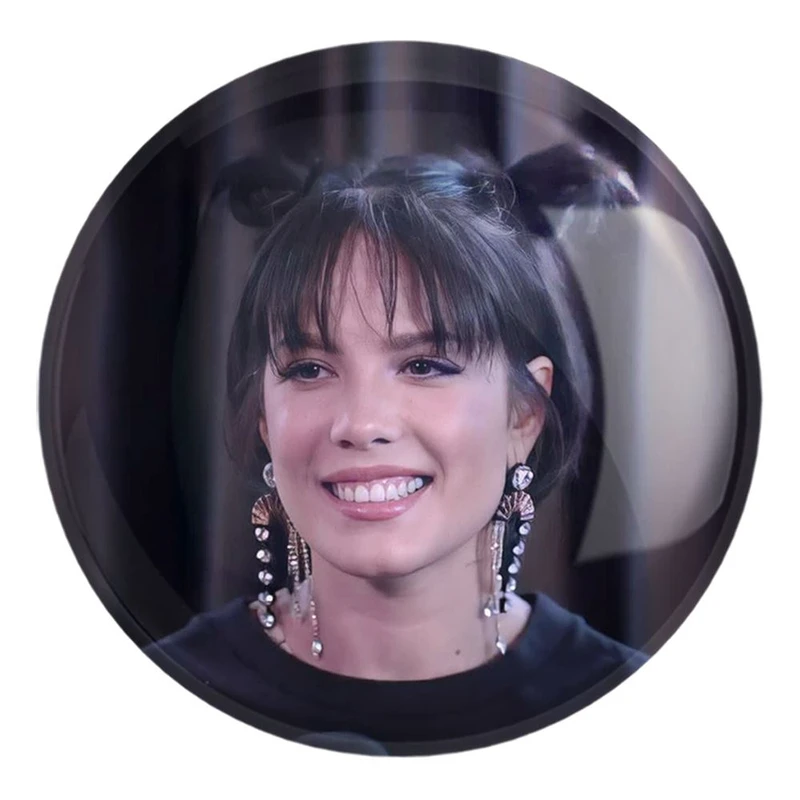 پیکسل خندالو طرح هالزی Halsey کد 19088 مدل بزرگ