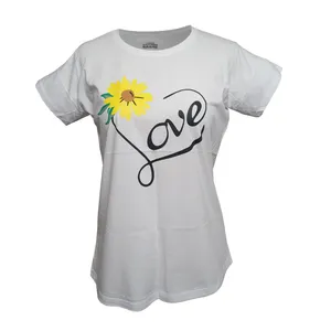تی شرت آستین کوتاه زنانه مدل لاو گل