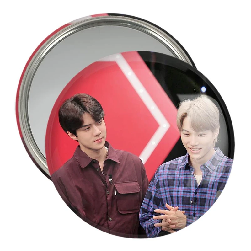 آینه جیبی خندالو مدل گروه اکسو EXO  کد 13596