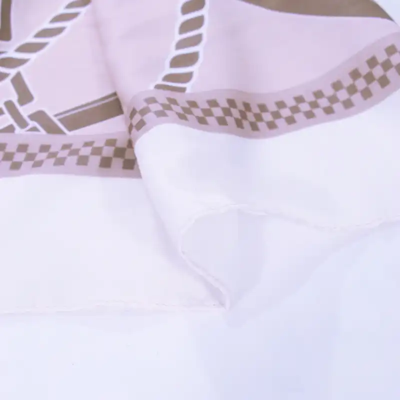 شال زنانه مدل نخی کج راه پاییزه با طرح زنجیر کد ana-2739-1