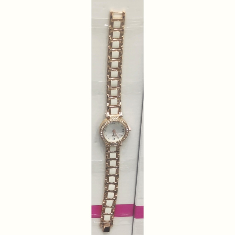 ساعت مچی عقربهای کوارتز زنانه مدل دستبندی طرح سرامیک کد ۱ ساعت مچی عقربهای کوارتز زنانه مدل دستبندی طرح سرامیک کد ۱