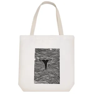 ساک خرید پارچه ای خندالو طرح نهنگ در دریا مدل توت بگ کد 6818