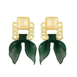 گوشواره میخی زنانه مدل زنجیر کد s2144