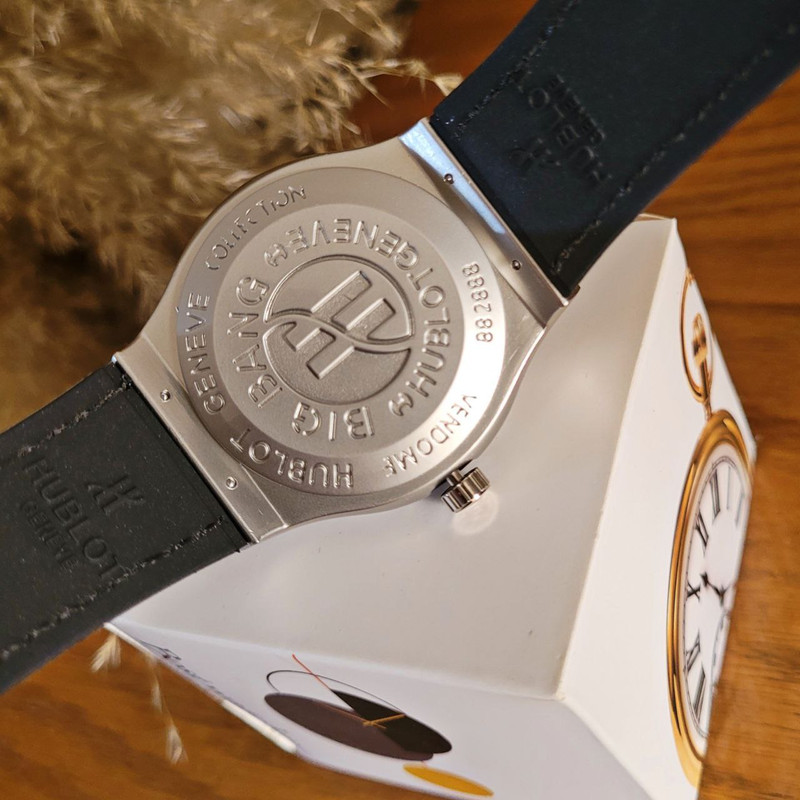 ساعت مچی عقربهای مردانه مدل H-09 ساعت مچی عقربهای مردانه مدل H-09