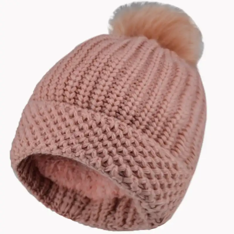 کلاه مدل پوم دار داخل خز