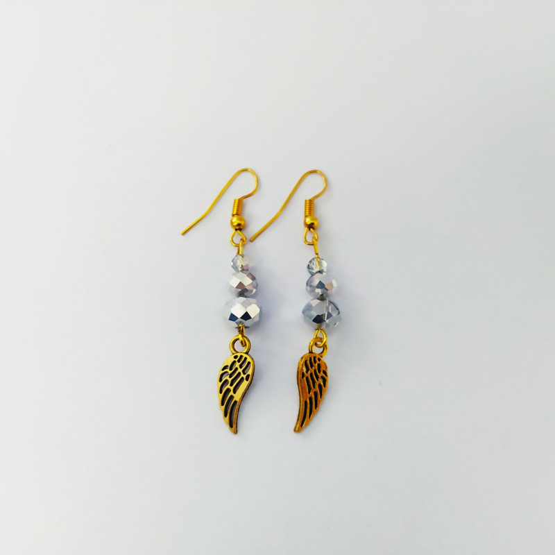 گوشواره دخترانه مدل کریستالی آویزدار کد B2 گوشواره دخترانه مدل کریستالی آویزدار کد B2