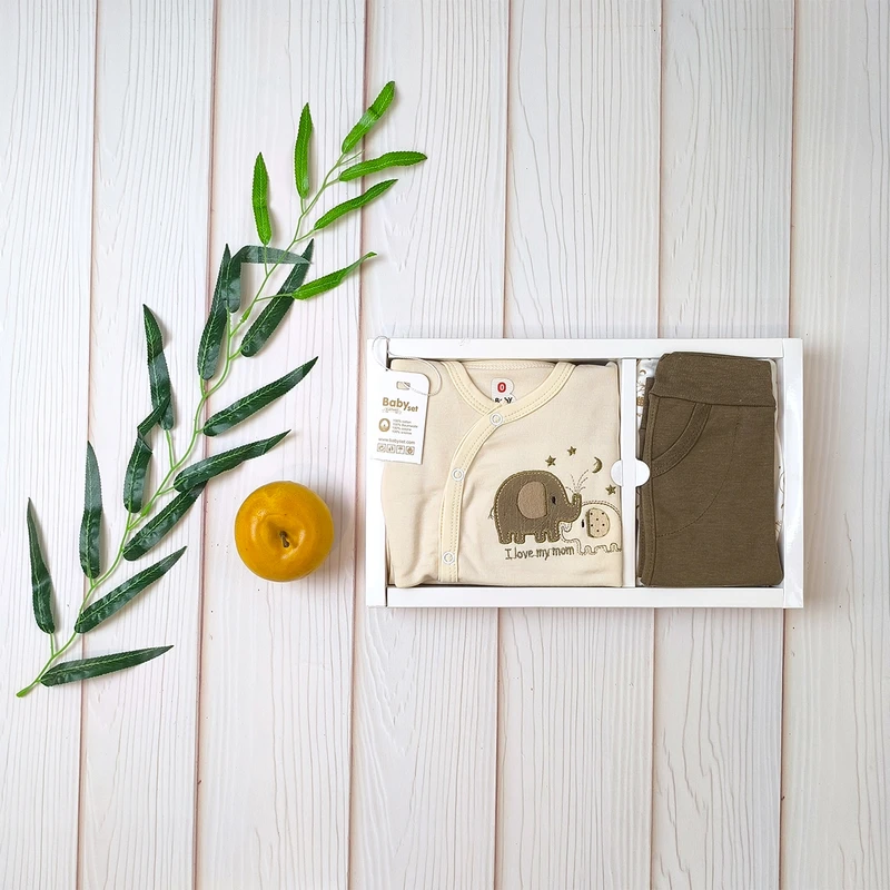 عکس شماره 5 : ست 5 تکه لباس نوزادی مدل فیل چوبی