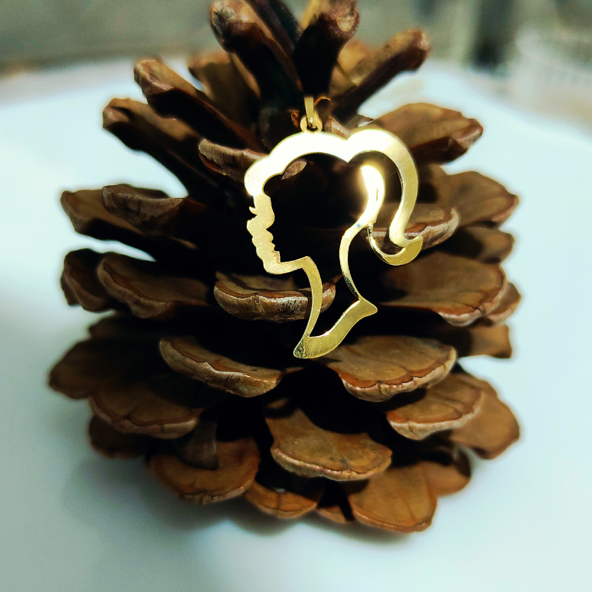 آویز گردنبند طلا 18 عیار دخترانه مدل دختر