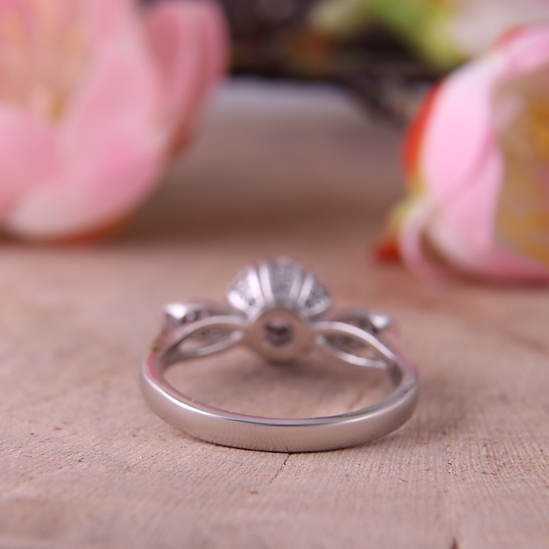 انگشتر نقره زنانه مدل  تک نگین کد FR0045