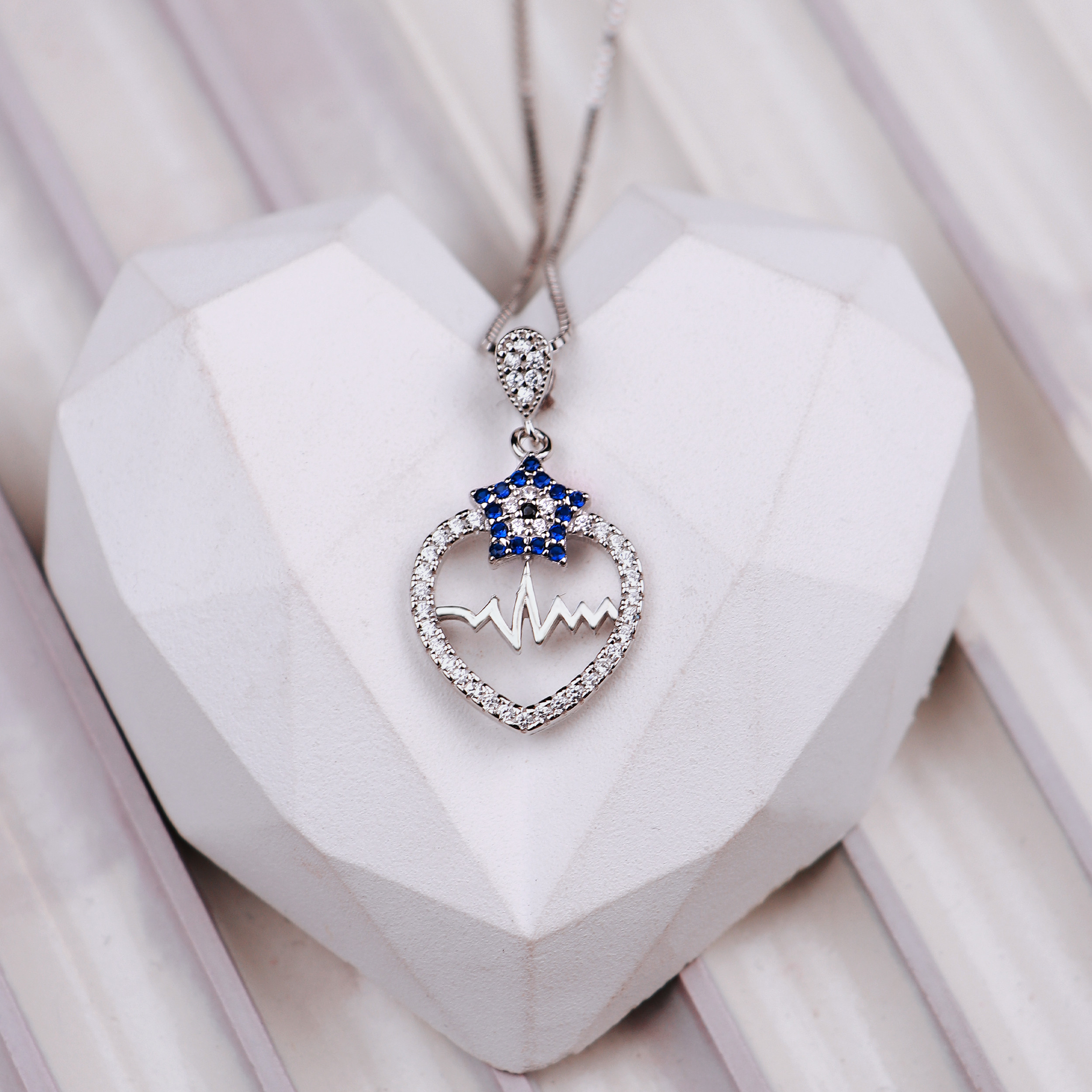 آویز گردنبند نقره زنانه جی تی ای مدل ضربان قلب