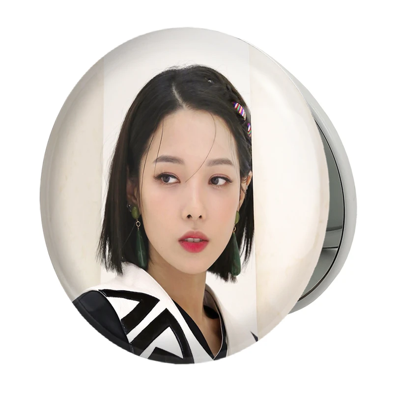 آینه جیبی خندالو طرح سومین گروه کارد Kard مدل تاشو کد 20146 