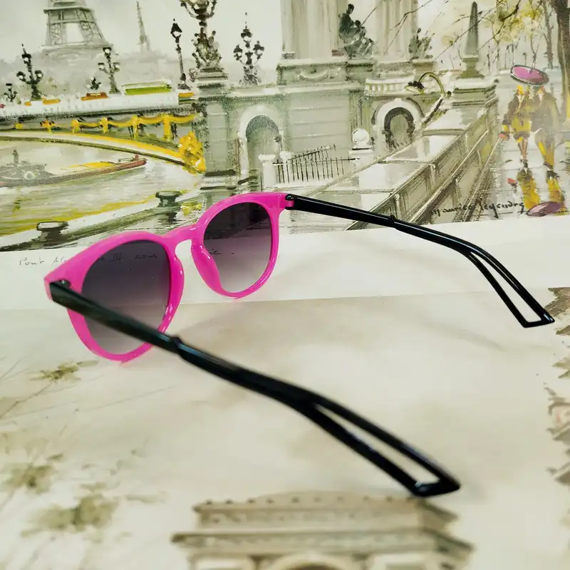 عینک آفتابی بچگانه مدل CH17 کد RE