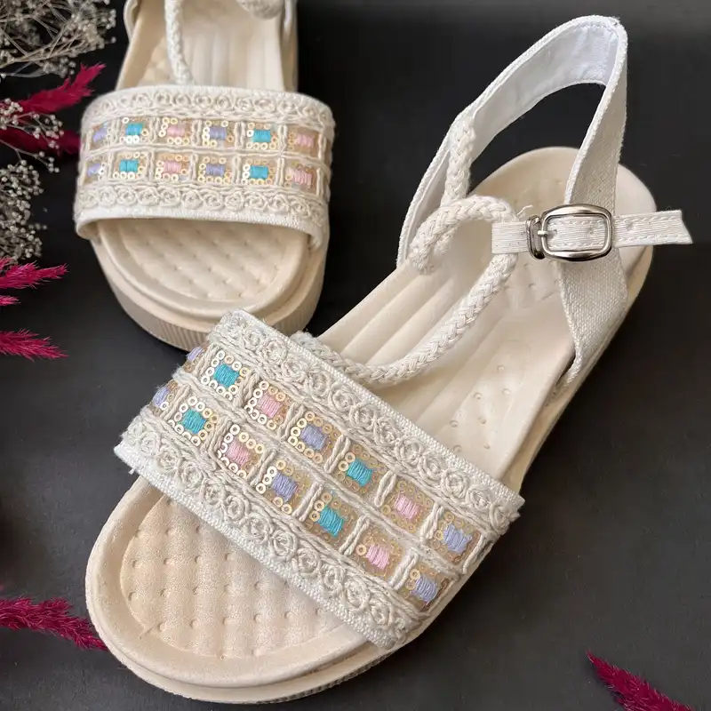 صندل زنانه مدل تانیا