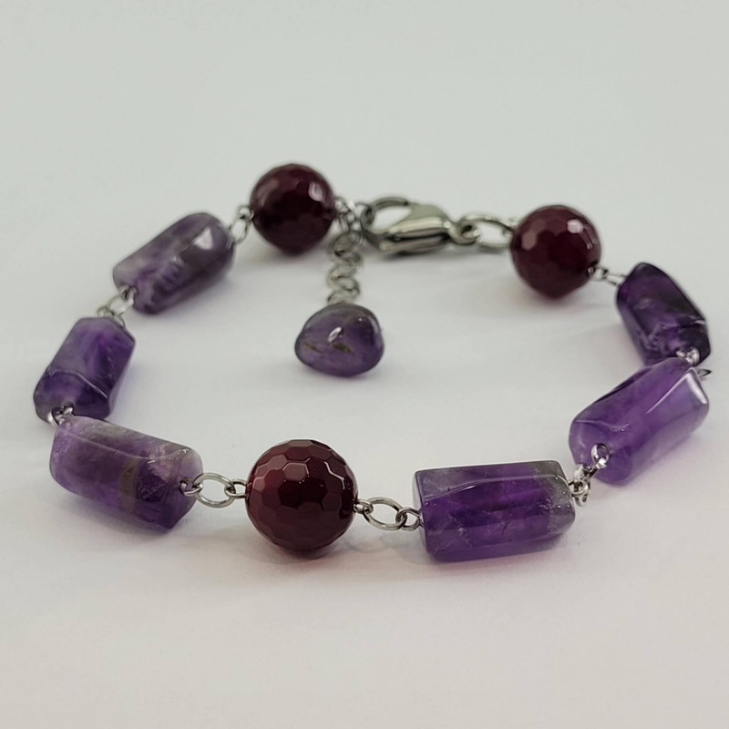 دستبند زنانه مدل آمیتیست و عقیق یاقوتی کد 754 دستبند زنانه مدل آمیتیست و عقیق یاقوتی کد 754