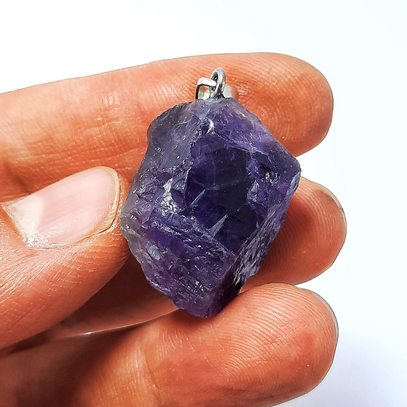 آویز گردنبند زنانه مدل بلور آمیتیست کد 33 آویز گردنبند زنانه مدل بلور آمیتیست کد 33