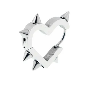 پیرسینگ بینی زنانه برانت مدل قلب میخ دار