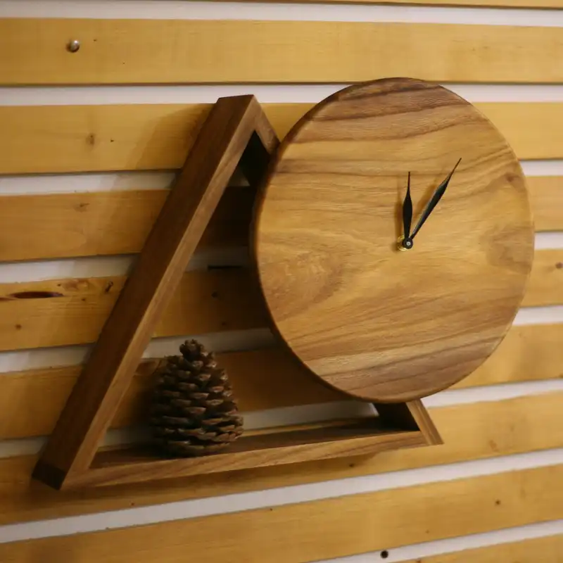 ساعت دیواری مدل شلف مثلث