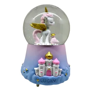 گوی موزیکال مدل کوکی اسب تک شاخ و قلعه طرح Lucky کد KA6267