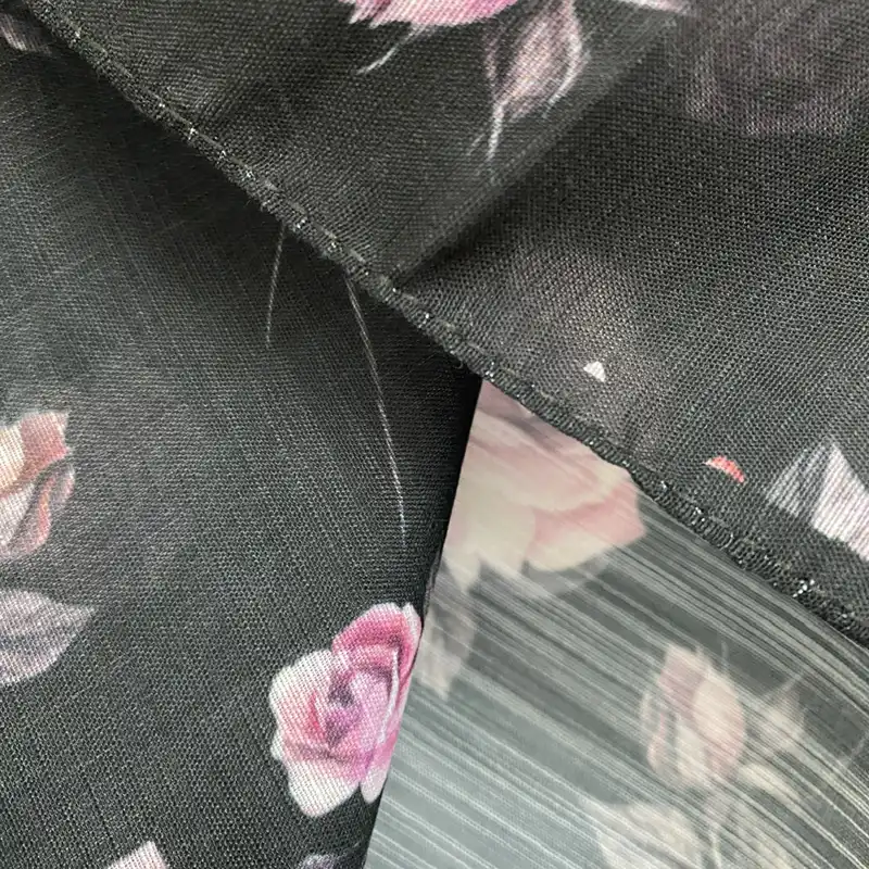 روسری زنانه مدل نخ چهارفصل منگوله دار کد 971